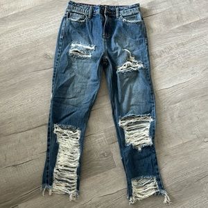 Boyfriend fit ripped jeans